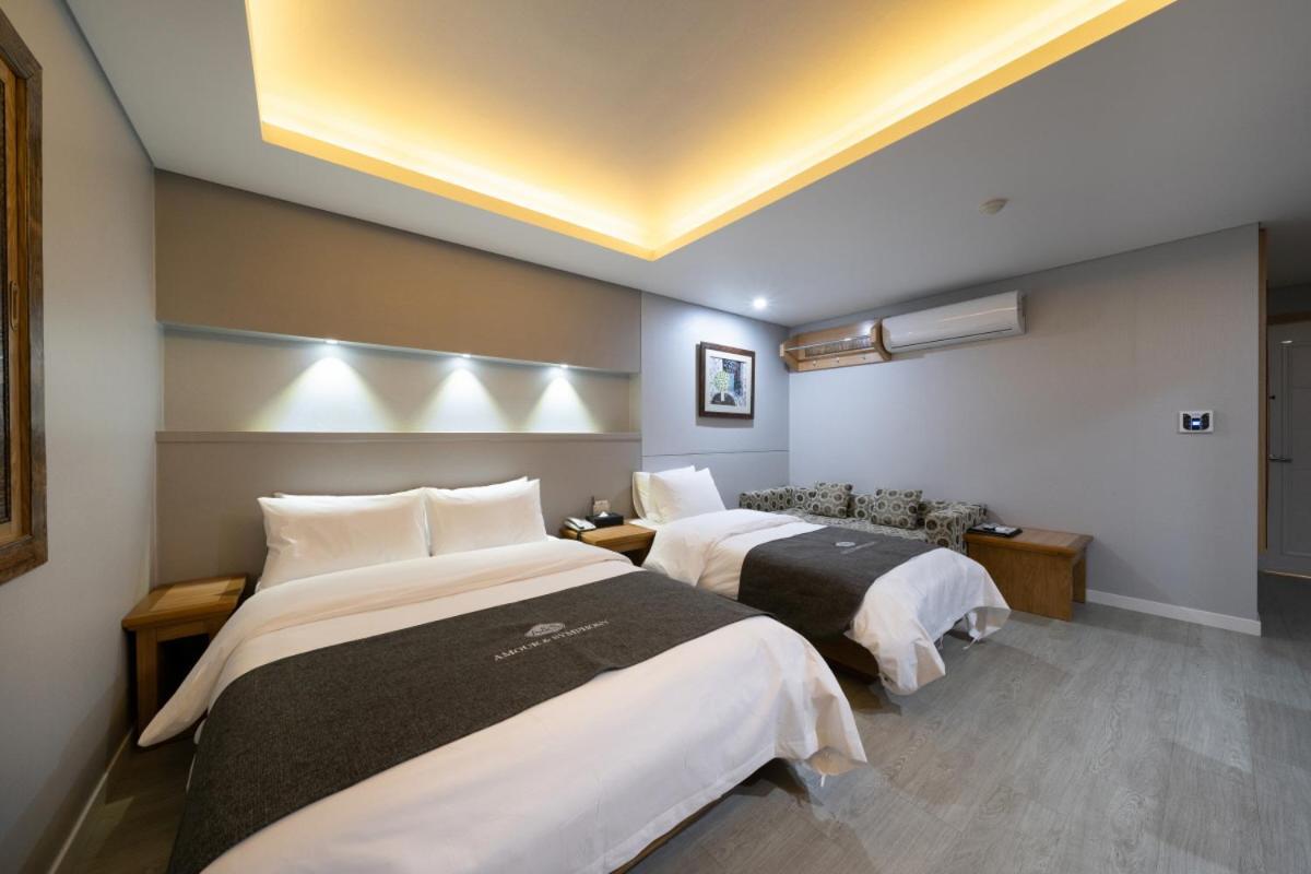 Symphony Hotel Suwon Exteriér fotografie