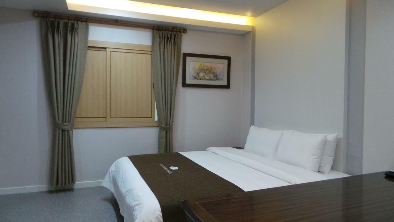 Symphony Hotel Suwon Exteriér fotografie