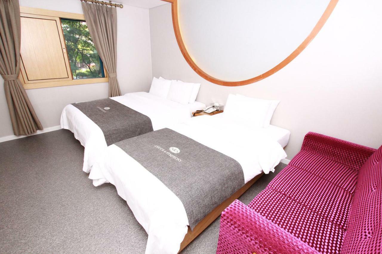 Symphony Hotel Suwon Exteriér fotografie