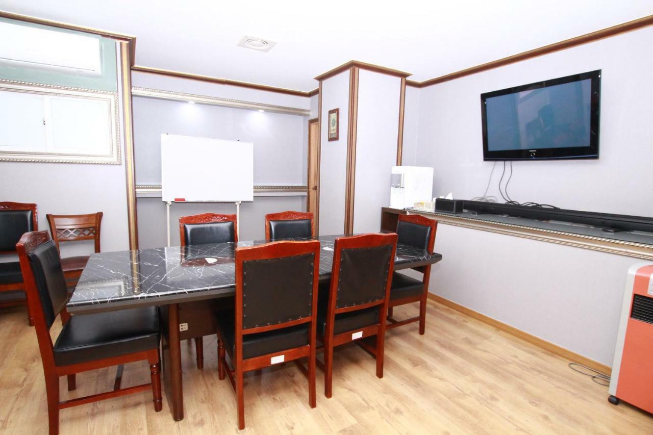 Symphony Hotel Suwon Exteriér fotografie
