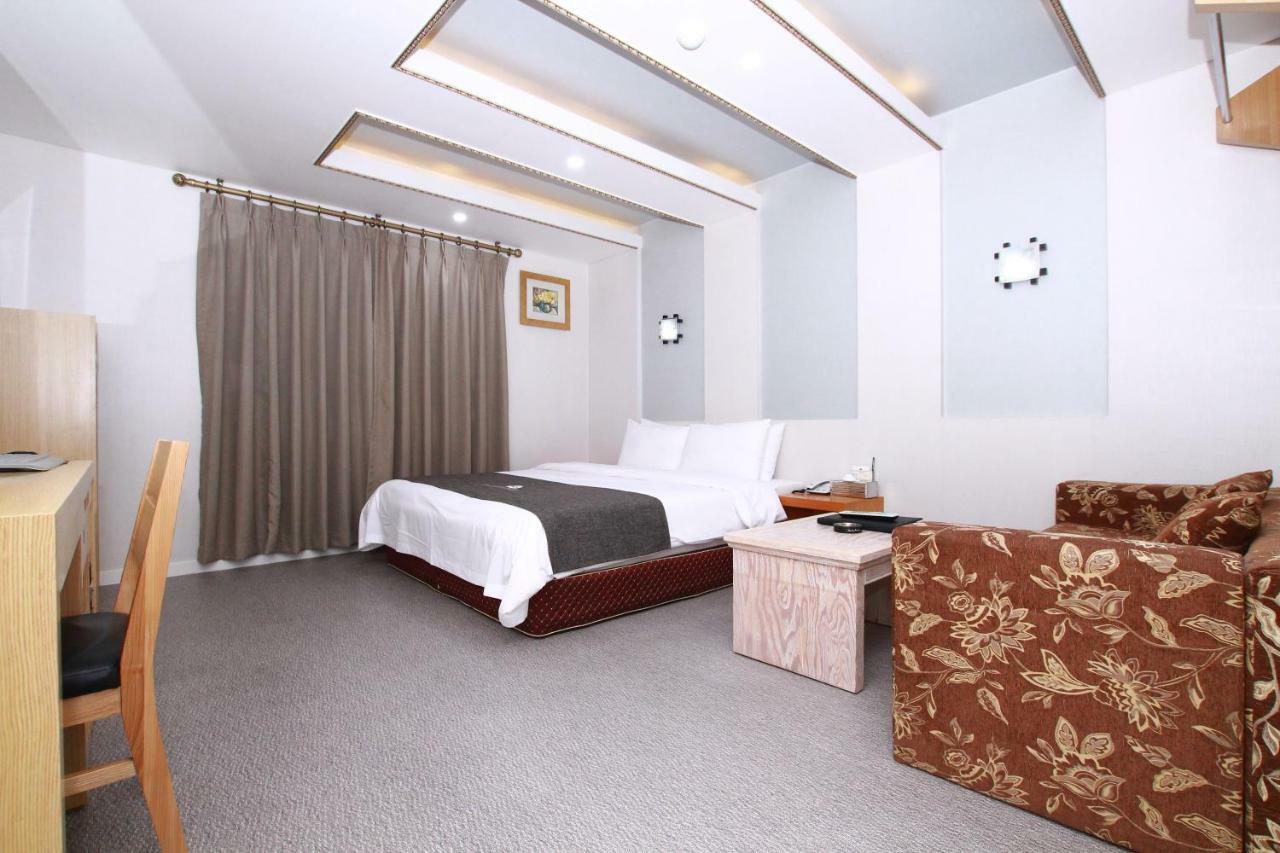 Symphony Hotel Suwon Exteriér fotografie